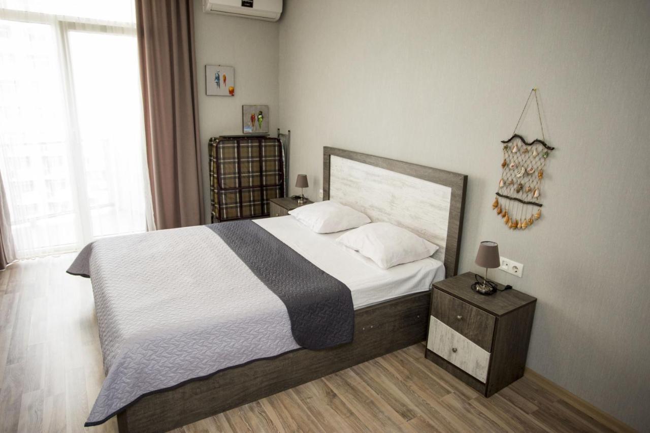 Apartment On Khimshiashvili Batumi Exterior photo